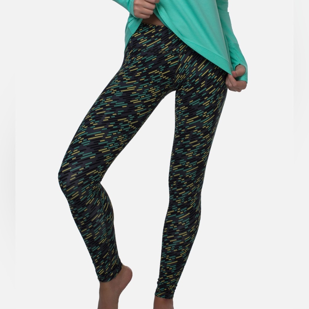 NWT Cariloha Bamboo Athletic Legging Geo Lines Carbon color Women’s Large